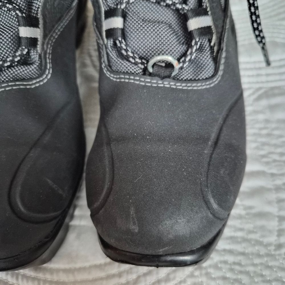 Rossignol Women's Black and Gray Cross Country Ski Boots $45 - Picture 9 of 16